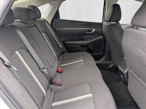 Used 2021 Hyundai Sonata SEL image 16