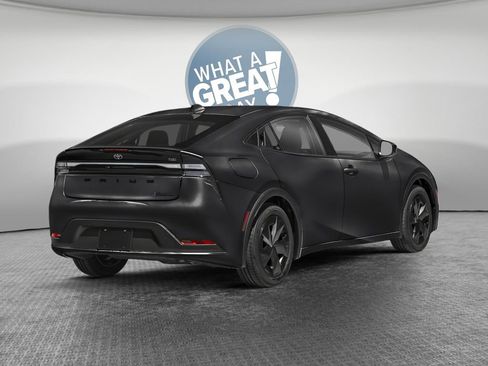 New 2026 Toyota Prius Plug-In Hybrid FWD image 2