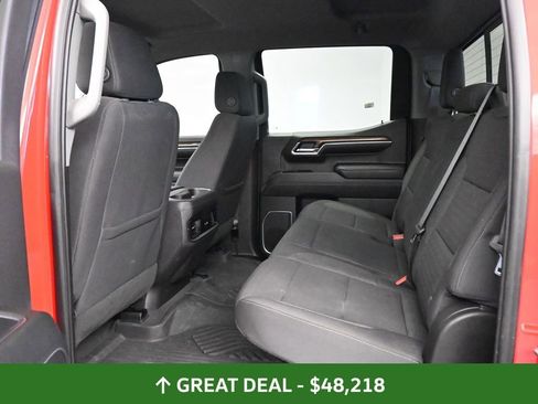 Used 2024 Chevrolet Silverado 1500 LT Trail Boss w/ Convenience Package II image 19