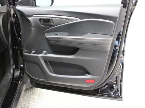 Used 2022 Honda Passport TrailSport image 37