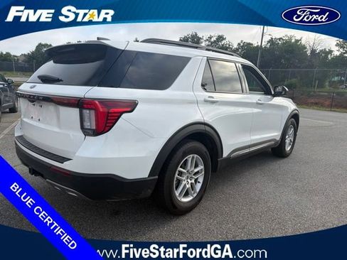Used 2025 Ford Explorer Active w/ Active Comfort Package RWD image 3