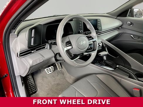 Used 2025 Hyundai Elantra Sport FWD image 15