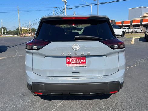 New 2026 Nissan Rogue SV image 5