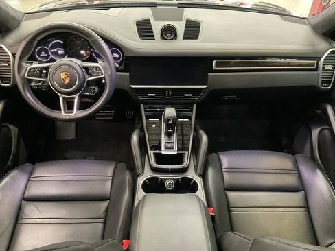 Used 2023 Porsche Cayenne GTS image 16