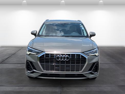 Used 2025 Audi Q3 2.0T Premium Plus w/ Premium Plus Package AWD/4WD image 6