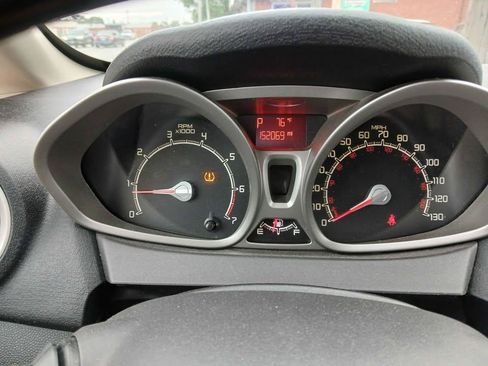Used 2011 Ford Fiesta SE w/ 203A Rapid Spec Order Code FWD image 10