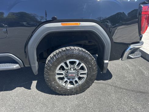 Certified 2022 GMC Sierra 2500 SLT w/ SLT Convenience Package AWD/4WD image 6