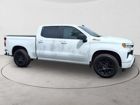 Used 2024 Chevrolet Silverado 1500 RST AWD/4WD image 4
