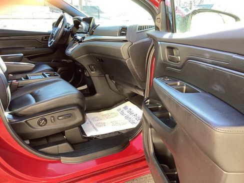 Used 2025 Honda Odyssey Sport-L image 19
