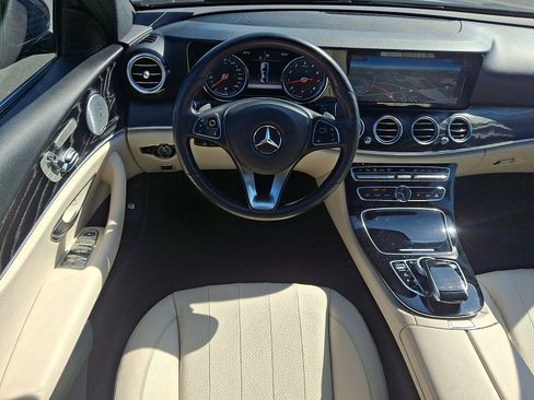 Certified 2017 Mercedes-Benz E 300 4MATIC image 11