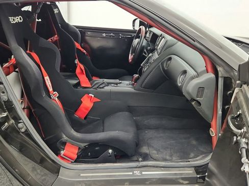 Used 2014 Nissan GT-R Black Edition AWD/4WD image 43