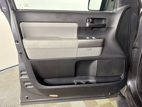 Used 2019 Toyota Sequoia SR5 w/ Premium Package RWD image 12