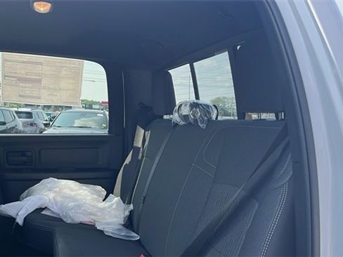 Used 2024 RAM 2500 Tradesman w/ Chrome Appearance Group image 35