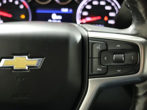 Used 2019 Chevrolet Silverado 1500 LT AWD/4WD image 25