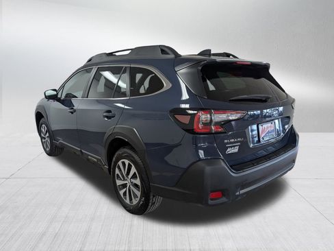 Used 2025 Subaru Outback Premium image 23