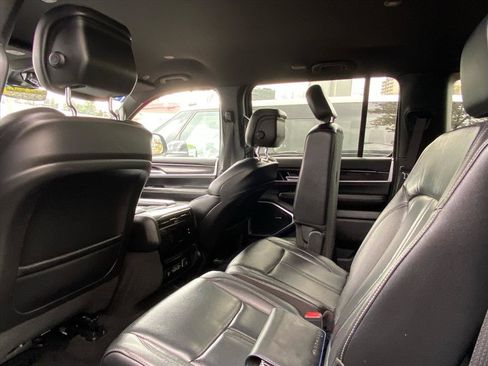 Used 2022 Jeep Wagoneer Series I image 18