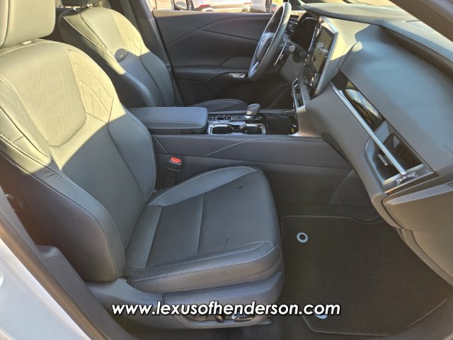 Used 2025 Lexus RX 350 FWD w/ Accessory Package image 18