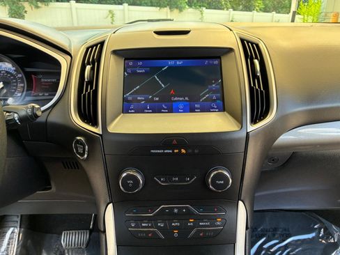 Used 2019 Ford Edge SEL w/ Equipment Group 201A AWD/4WD image 23
