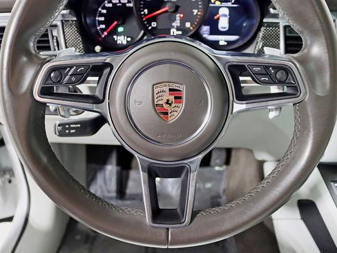 Used 2018 Porsche Macan GTS AWD/4WD image 17