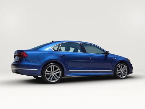 Used 2017 Volkswagen Passat 1.8T R-Line FWD image 7
