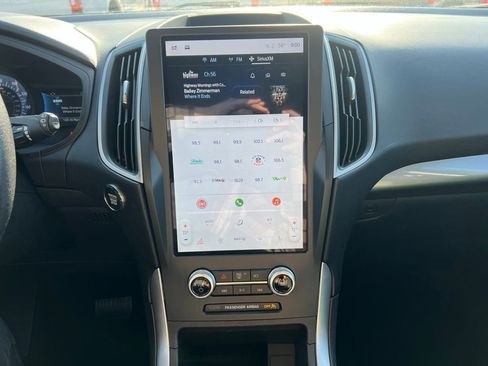 Used 2023 Ford Edge SEL image 25