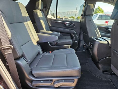 Used 2026 Chevrolet Tahoe Z71 w/ Z71 Off-Road Package AWD/4WD image 31