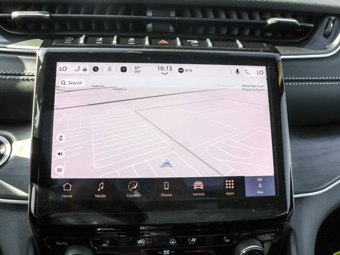 New 2025 Jeep Grand Cherokee Limited w/ Luxury Tech Group II image 19