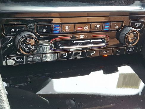 New 2025 Jeep Grand Cherokee L Summit w/ Luxury Tech Group V image 13