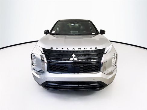 Used 2023 Mitsubishi Outlander SEL FWD image 9