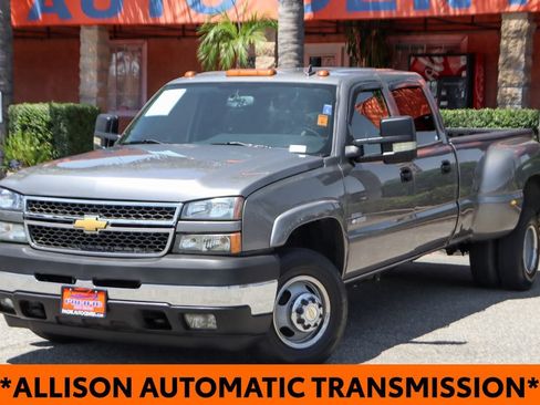 Used 2006 Chevrolet Silverado 3500 LT w/ Heavy-Duty Power Package RWD image 4