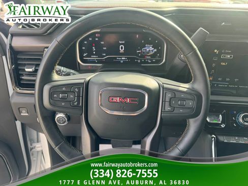 Used 2024 GMC Sierra 2500 AT4 w/ Technology Package image 17