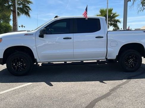 Used 2024 Chevrolet Silverado 1500 LT Trail Boss w/ Convenience Package II AWD/4WD image 6