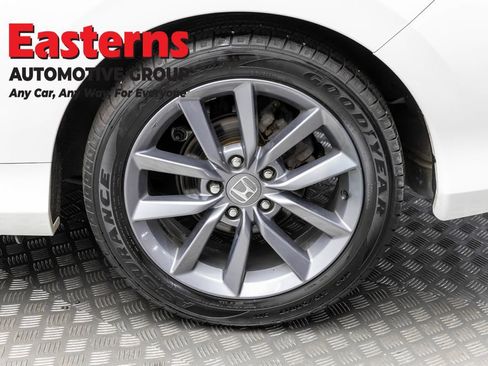 Used 2019 Honda Civic EX image 8