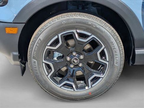 New 2026 Ford Bronco Sport Outer Banks AWD/4WD image 16