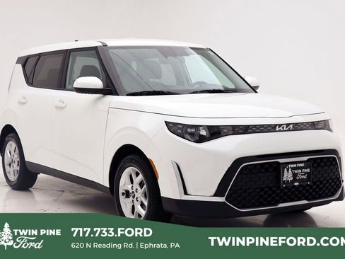 Used 2023 Kia Soul LX w/ Option Group 015 image 1