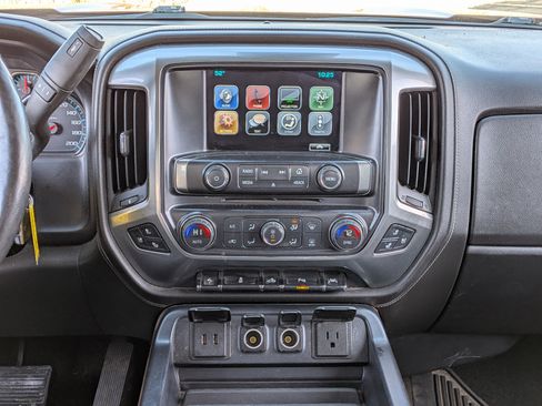 Used 2016 Chevrolet Silverado 1500 LTZ image 3