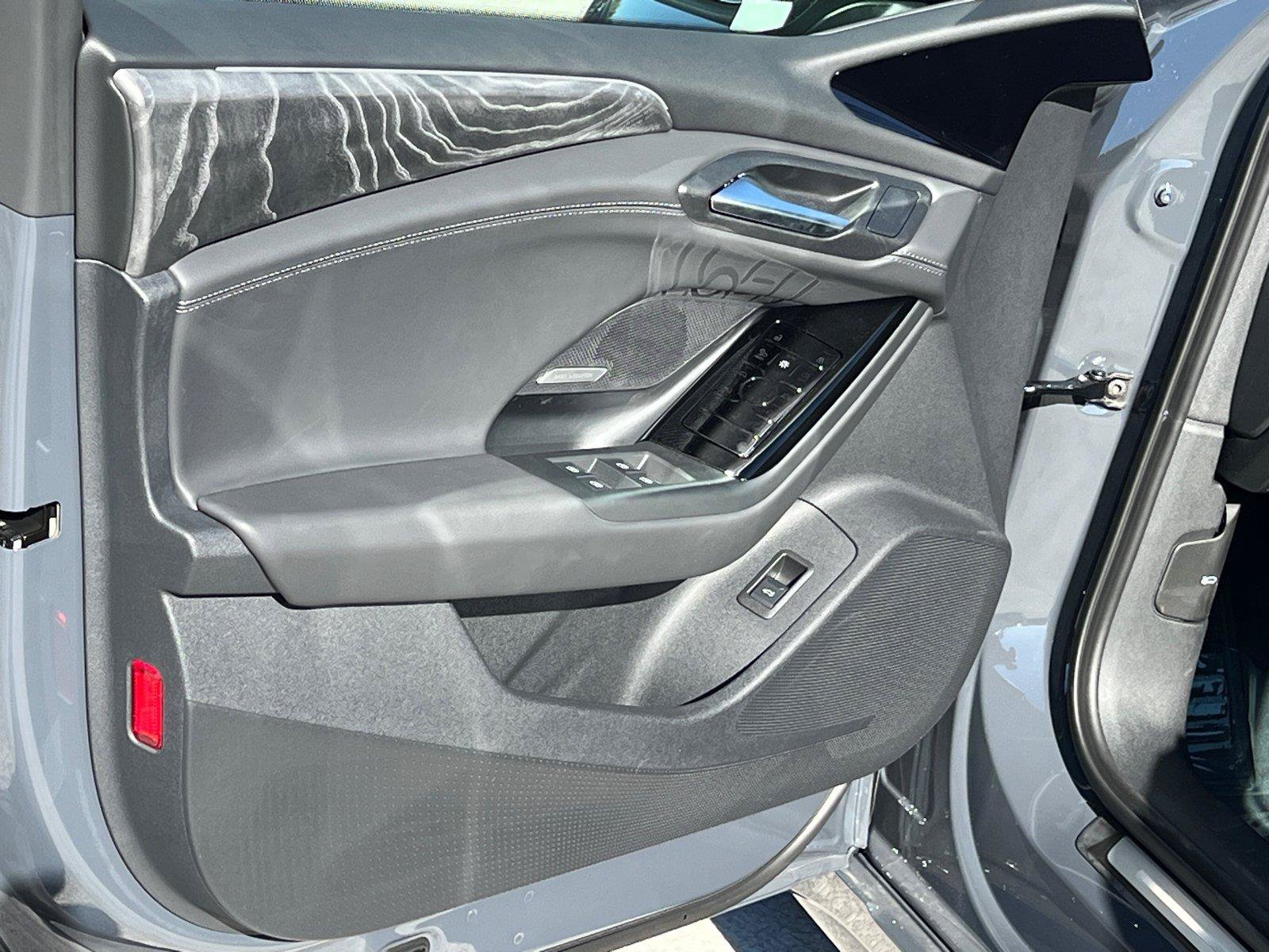New 2027 Audi A6 e-tron Premium Plus AWD/4WD image 10