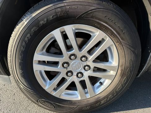 Used 2014 Buick Enclave Convenience FWD image 29