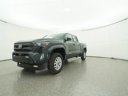 New 2025 Toyota Tacoma SR5