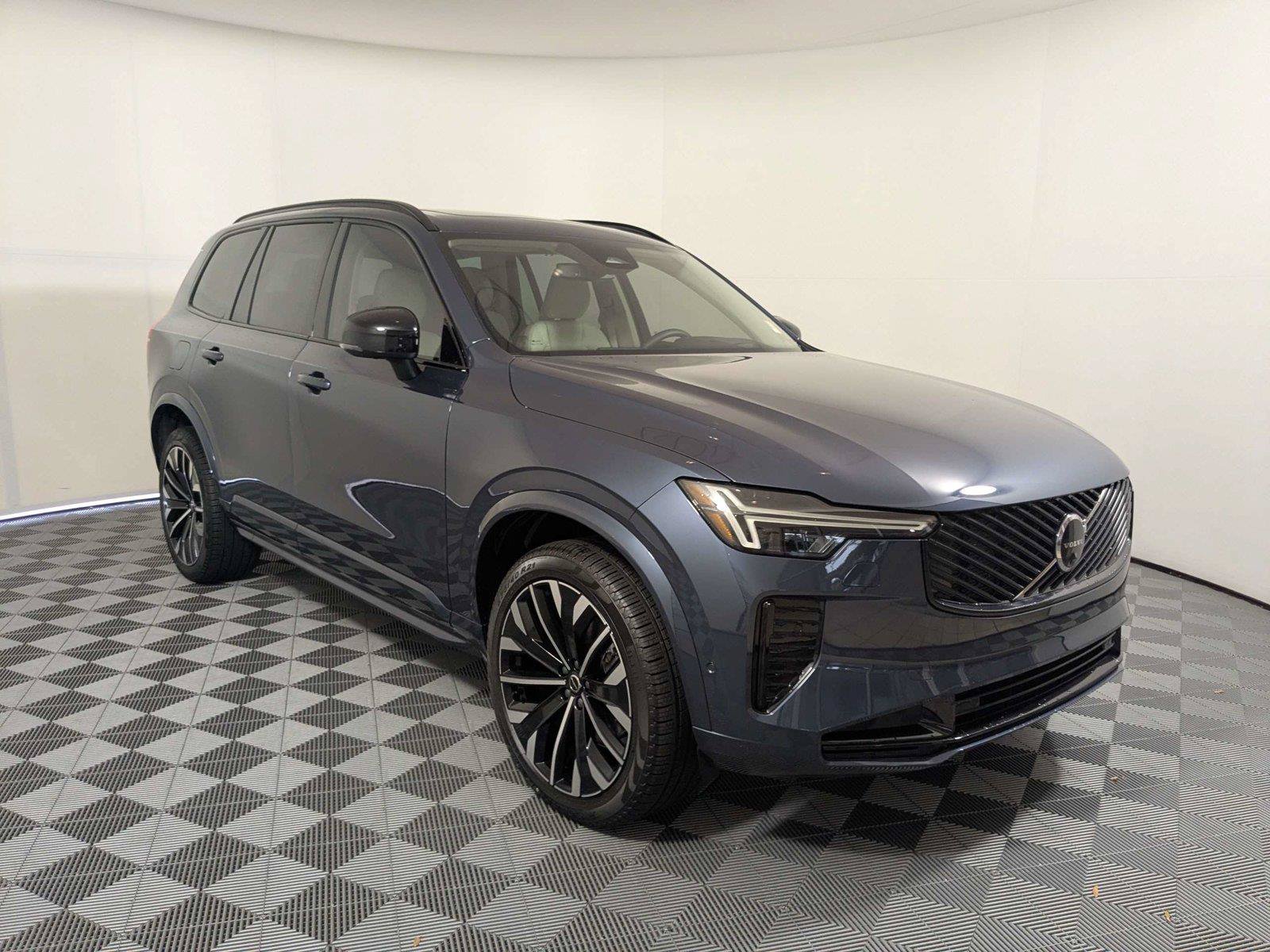 Used 2026 Volvo XC90 B6 Ultra w/ Protection Package Premier AWD/4WD image 3