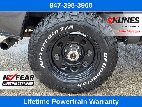 Used 2022 Toyota Tacoma SR AWD/4WD image 15