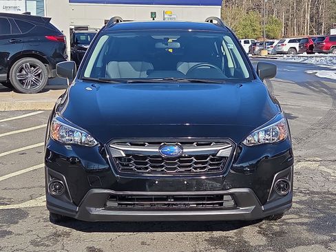 Used 2019 Subaru Crosstrek 2.0i image 2