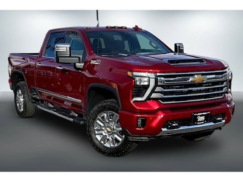 Used 2024 Chevrolet Silverado 3500 High Country w/ High Country Premium Package AWD/4WD image 3