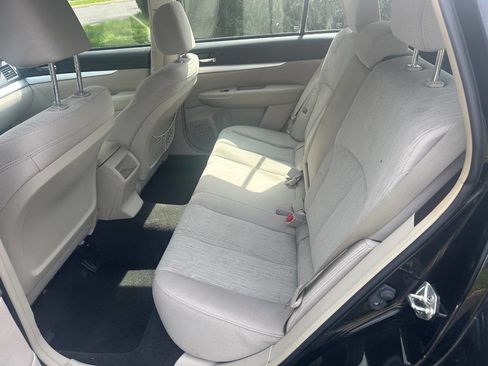 Used 2013 Subaru Outback 2.5i image 13