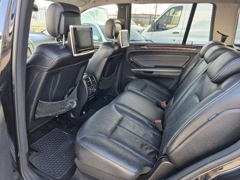 Used 2009 Mercedes-Benz GL 320 BlueTEC 4MATIC image 14