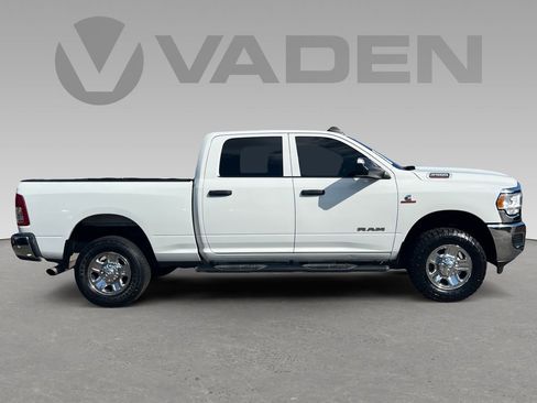 Used 2022 RAM 2500 Tradesman w/ Chrome Appearance Group image 2
