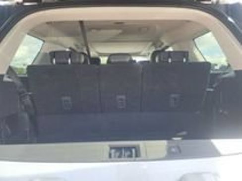 Used 2025 Ford Expedition Platinum w/ Driver's Package AWD/4WD image 18
