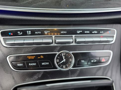 Used 2020 Mercedes-Benz E 350 Sedan image 30