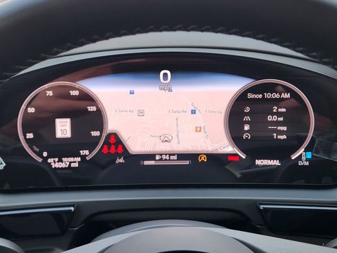 Used 2024 Porsche Cayenne image 16