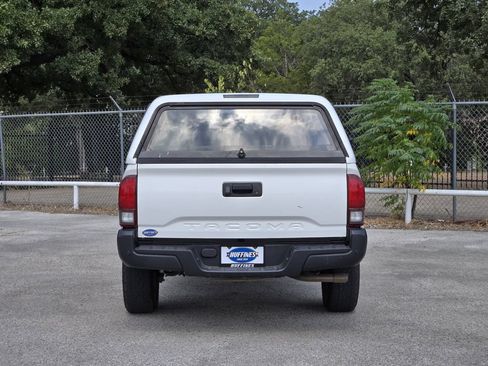 Used 2022 Toyota Tacoma SR RWD image 6